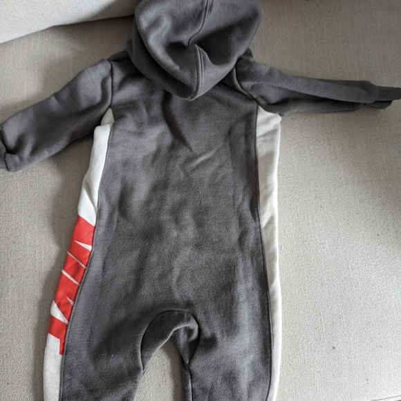 6month baby Nike stylish one piece jumpsuit - Picture 3 of 6
